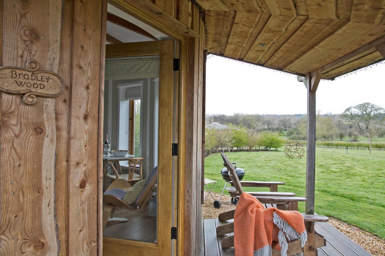 Nether Farm Roundhouses - Henmore Water & Sturston Winds With Hot Tubs - Bradley Wood No Hot Tub Ashbourne  Dış mekan fotoğraf